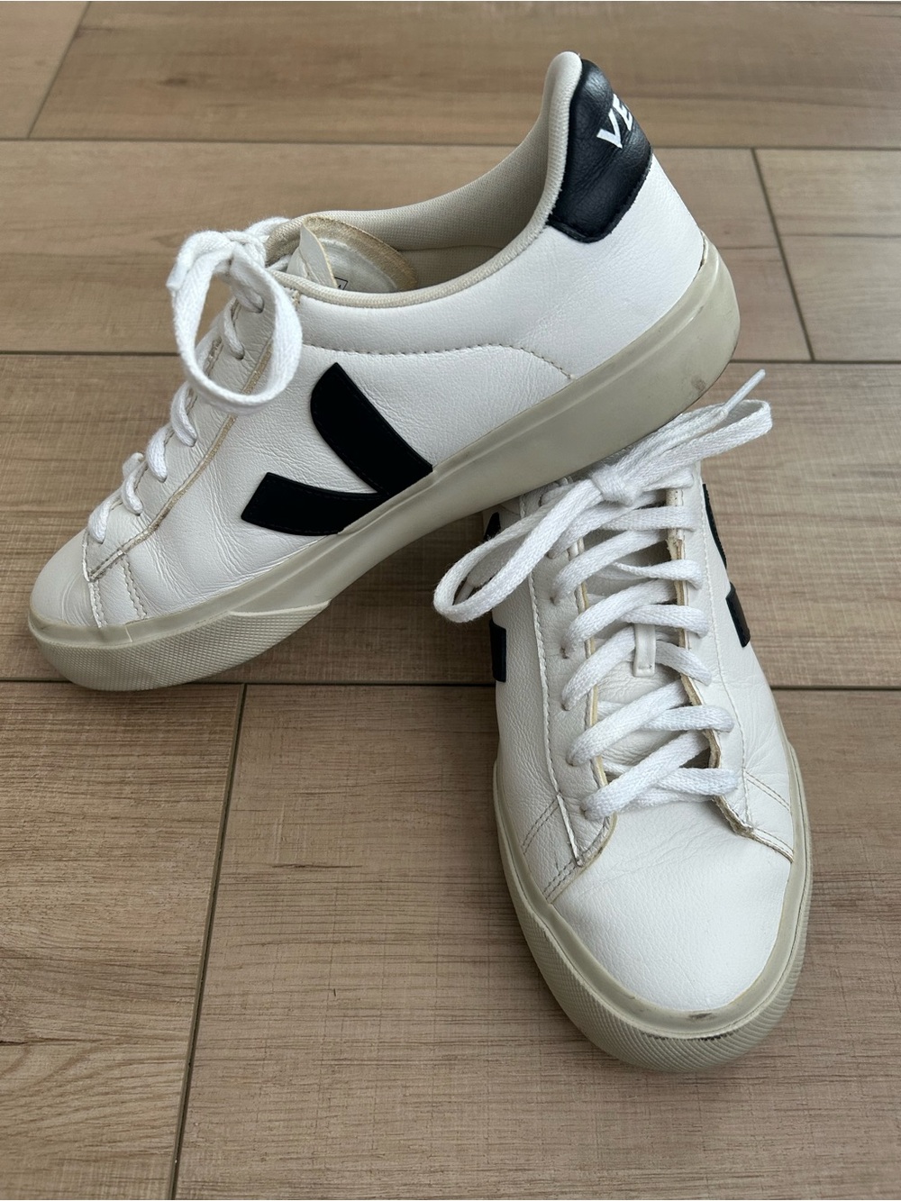 Veja Campo size 9
